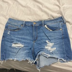 Universal thread shorts